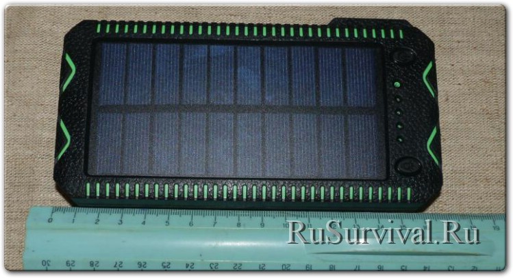 PowerBank IPRee 4 в 1 с зажигалкой, фонариком и солнечной батареей на 12000mAh.